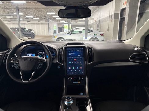 Used 2023 Ford Edge SEL w/ Convenience Package AWD/4WD image 8