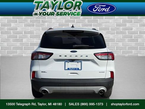 Certified 2022 Ford Escape SEL image 4
