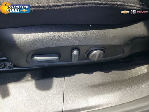 Used 2024 Chevrolet Malibu LT FWD image 19