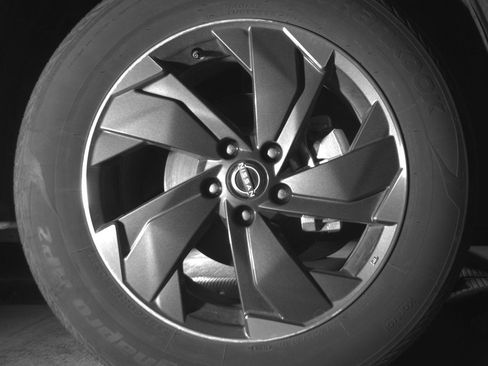 Used 2025 Nissan Rogue SV AWD/4WD image 13