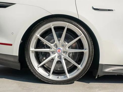 Used 2020 Porsche Taycan Turbo S image 36