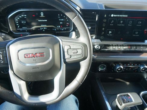 Used 2023 GMC Sierra 1500 SLT w/ SLT Convenience Package AWD/4WD image 10