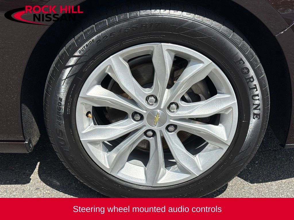 Used 2020 Chevrolet Malibu LT FWD image 9
