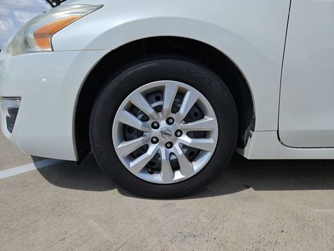 Used 2014 Nissan Altima 2.5 S FWD image 19