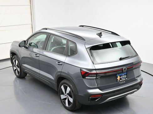 Certified 2025 Volkswagen Taos S AWD/4WD image 33