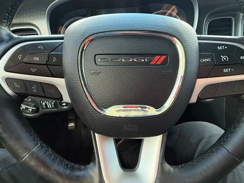 Used 2017 Dodge Charger SXT w/ AWD Plus Group image 15