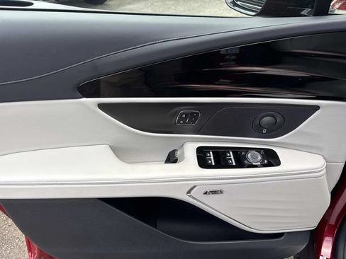 New 2026 Lincoln Nautilus Reserve AWD/4WD image 19