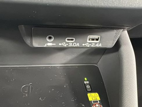 New 2025 Subaru Forester Limited image 28