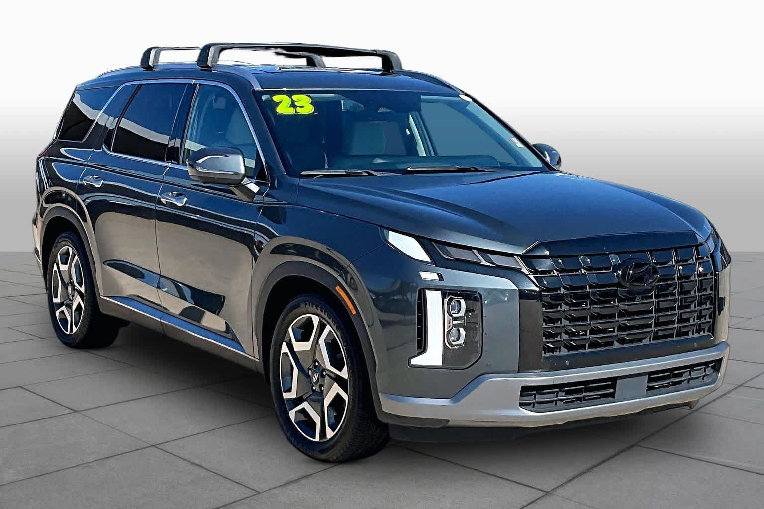 Used 2023 Hyundai Palisade Limited FWD image 4