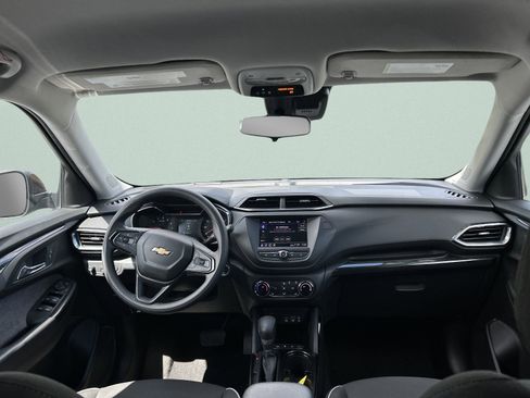Used 2022 Chevrolet TrailBlazer LT AWD/4WD image 16