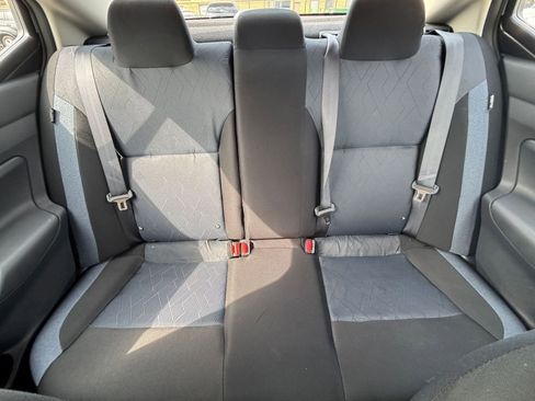 Used 2025 Nissan Versa SV image 36