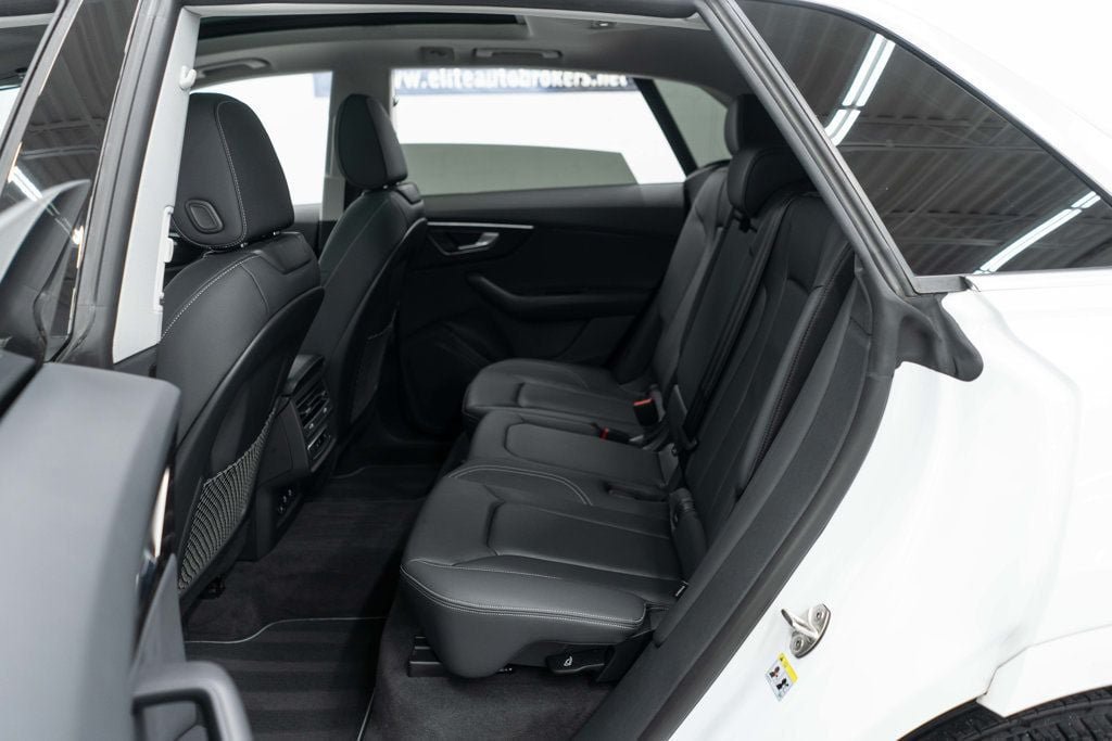 Used 2023 Audi Q8 Premium w/ Convenience Package AWD/4WD image 33