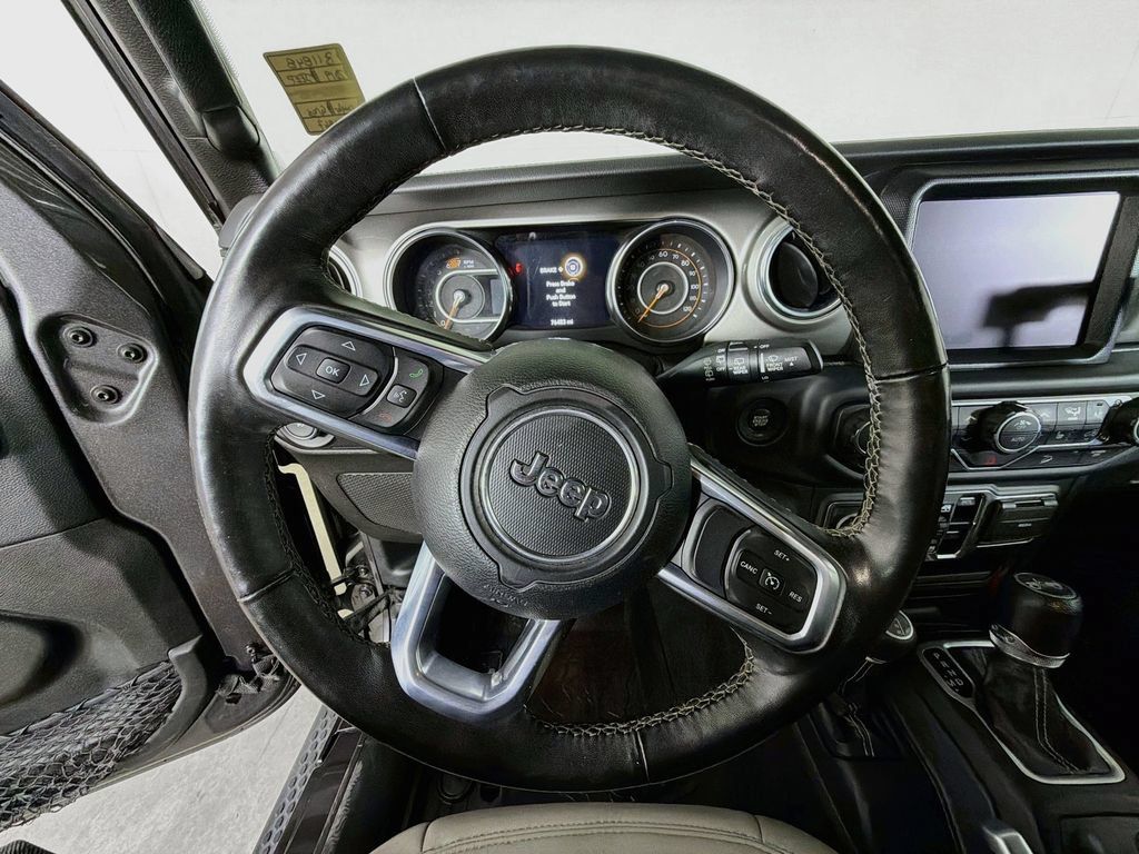 Used 2019 Jeep Wrangler Unlimited Sahara AWD/4WD image 13