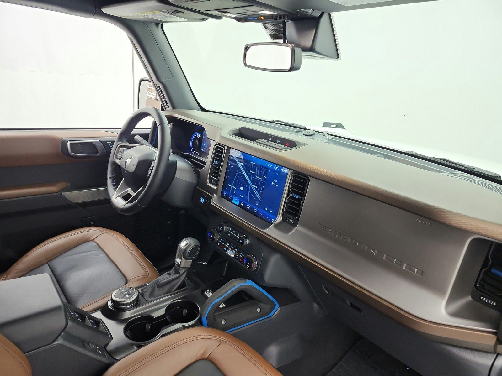 Used 2022 Ford Bronco Outer Banks AWD/4WD image 18