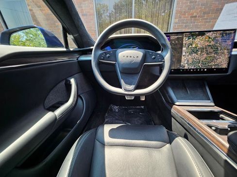 Used 2023 Tesla Model S AWD/4WD image 4