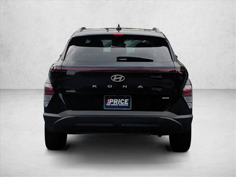 Certified 2024 Hyundai Kona SEL AWD/4WD image 6