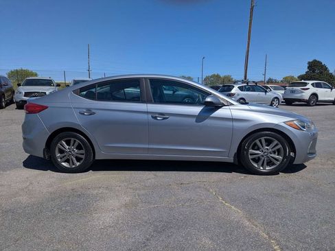 Used 2017 Hyundai Elantra SE w/ SE A/T Tech Package 03 image 4