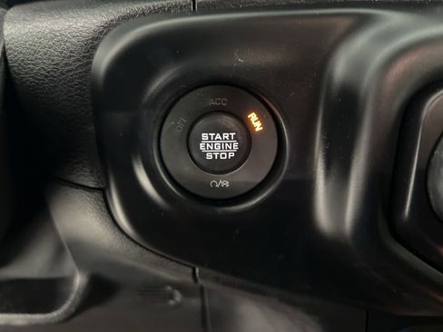 Used 2021 Jeep Wrangler Unlimited Sahara AWD/4WD image 16