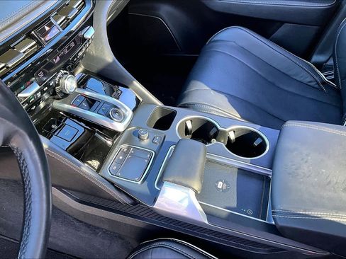 Used 2023 Acura MDX SH-AWD w/ Advance Package image 17