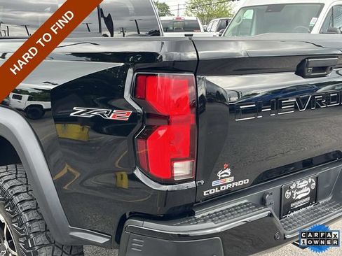 Used 2024 Chevrolet Colorado ZR2 w/ ZR2 Convenience Package III AWD/4WD image 10