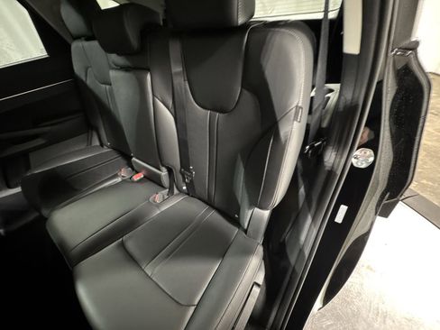 New 2026 Kia Sorento S image 28