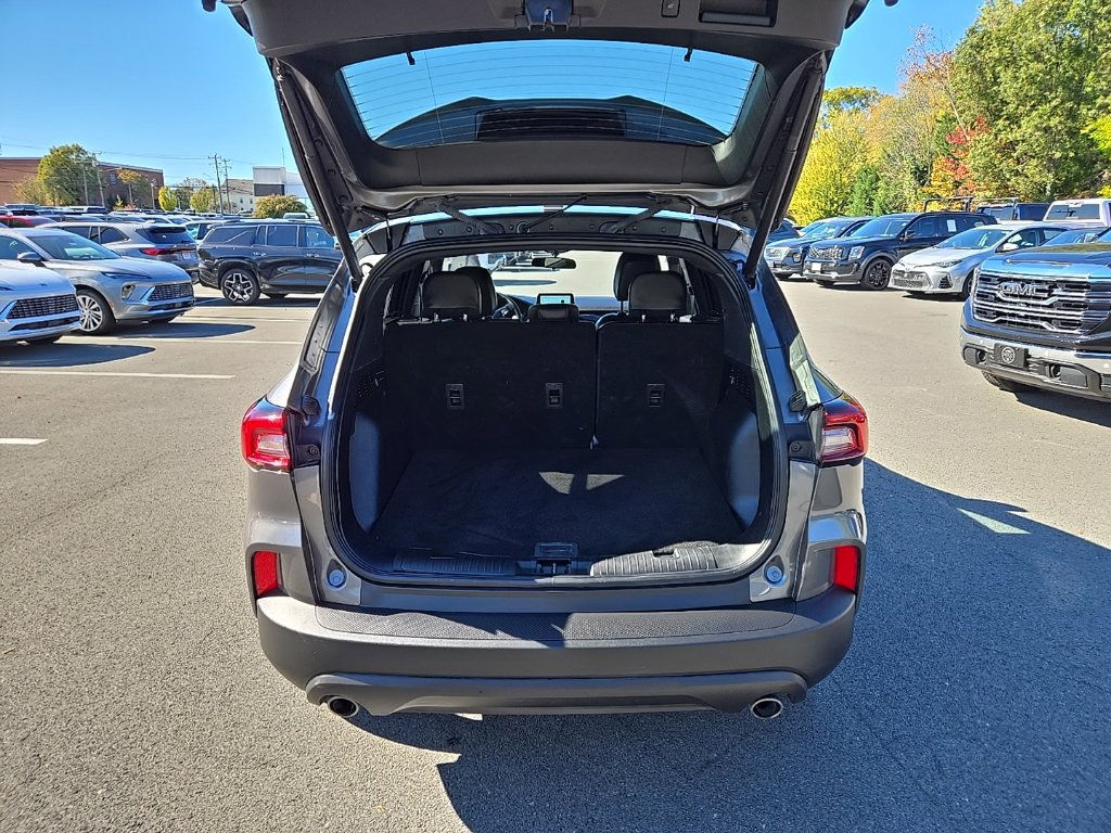 Used 2025 Ford Escape ST-Line Select AWD/4WD image 40