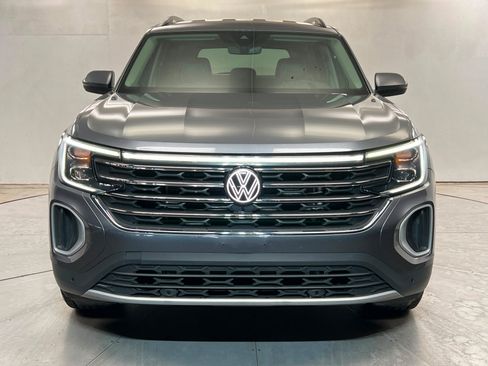 Used 2025 Volkswagen Atlas SE AWD/4WD image 9