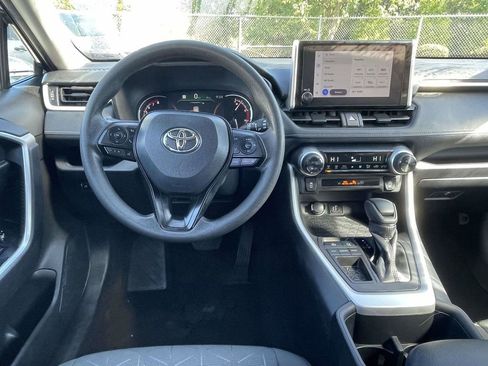 Used 2024 Toyota RAV4 XLE FWD image 16