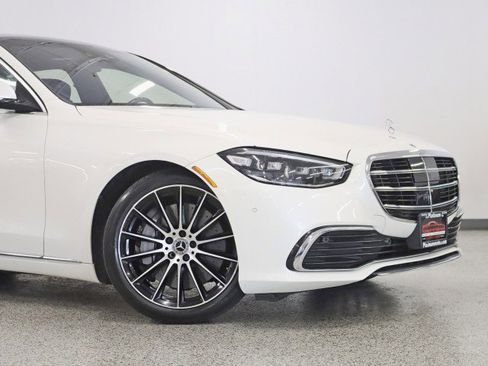 Used 2021 Mercedes-Benz S 580 4MATIC Sedan image 2
