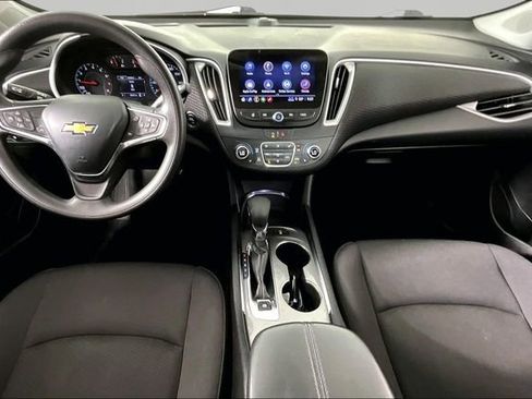 Used 2024 Chevrolet Malibu LT FWD image 6