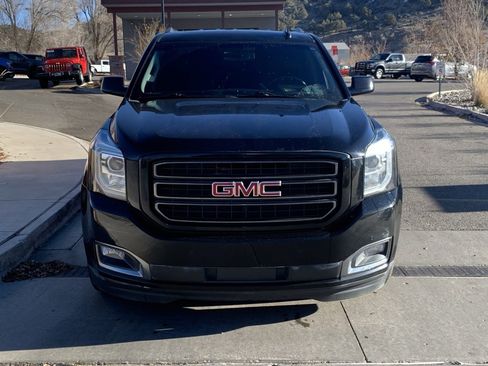 Used 2019 GMC Yukon XL SLT w/ Graphite Performance Edition image 3