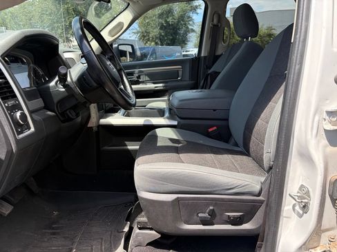 Used 2020 RAM 1500 Classic SLT w/ Luxury Group RWD image 10