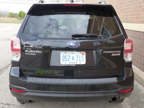 Used 2017 Subaru Forester 2.5i Limited w/ Protection Package #2 AWD/4WD image 9