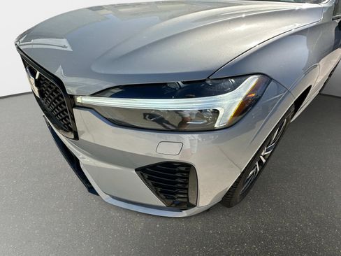 Certified 2025 Volvo XC60 B5 Core w/ Climate Package PRO image 9