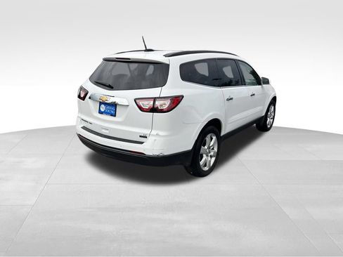 Used 2017 Chevrolet Traverse LT w/ Style and Technology Package AWD/4WD image 6
