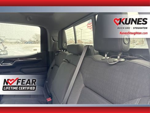 Used 2023 GMC Sierra 1500 Elevation w/ Preferred Package image 33