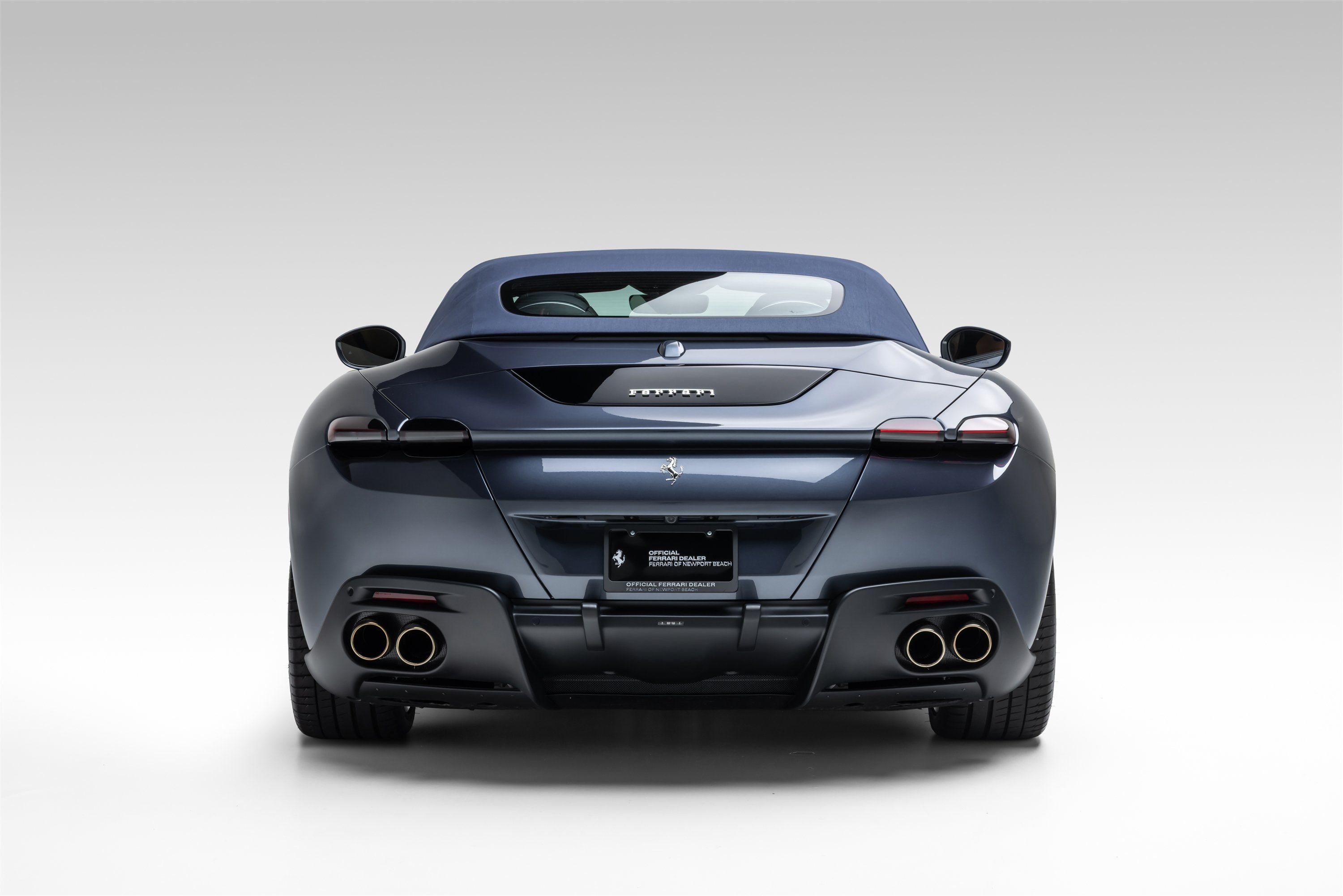 Certified 2025 Ferrari Roma Spider RWD image 6