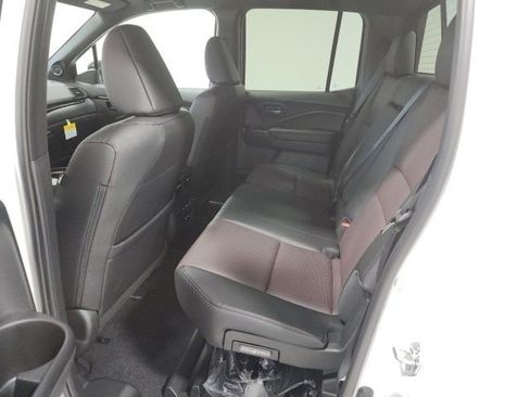 Used 2024 Honda Ridgeline Black Edition image 17