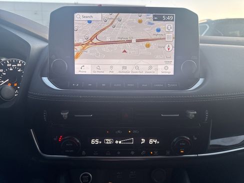 Certified 2023 Nissan Rogue SL w/ SL Premium Package image 5