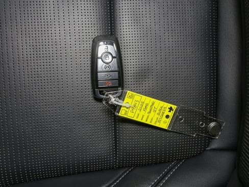 Used 2025 Ford Mustang GT Premium image 40