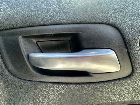 Used 2022 Chrysler 300 S RWD image 28