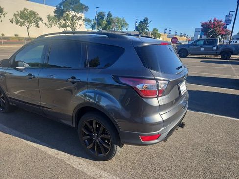 Used 2017 Ford Escape SE w/ Equipment Group 201A AWD/4WD image 5