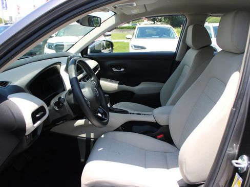 Certified 2024 Honda HR-V LX image 11