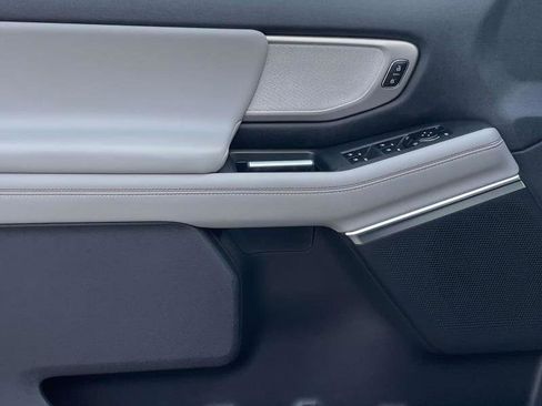 New 2025 Ford Expedition Max Active image 15