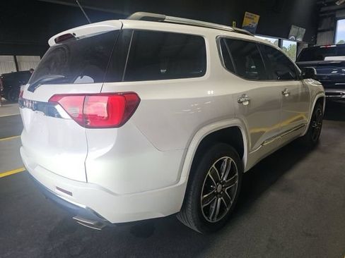 Used 2018 GMC Acadia Denali FWD image 2