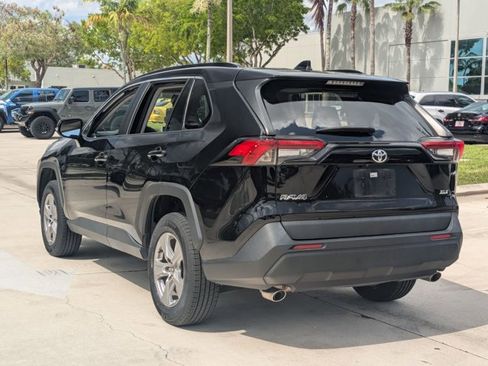 Used 2023 Toyota RAV4 XLE w/ Convenience Package FWD image 7