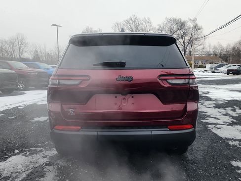 New 2025 Jeep Grand Cherokee L Limited image 6