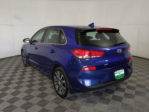 Used 2020 Hyundai Elantra GT FWD image 5