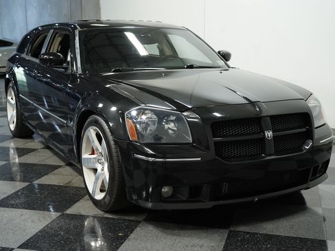 Used 2006 Dodge Magnum SRT8 w/ SRT Option Group III image 14