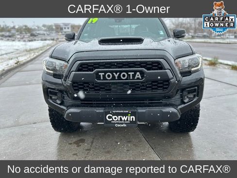 Used 2019 Toyota Tacoma TRD Pro AWD/4WD image 2
